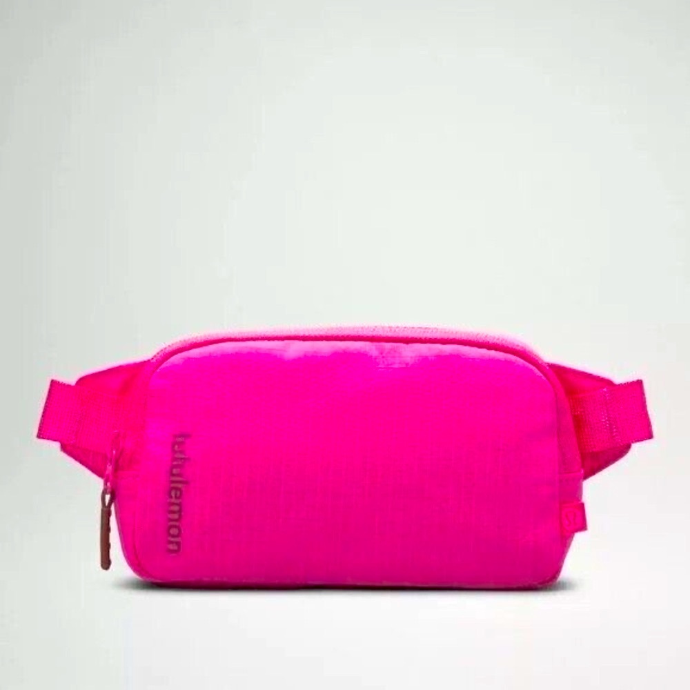 Lululemon Mini Belt Bag Sonic Pink Rare Limited Color